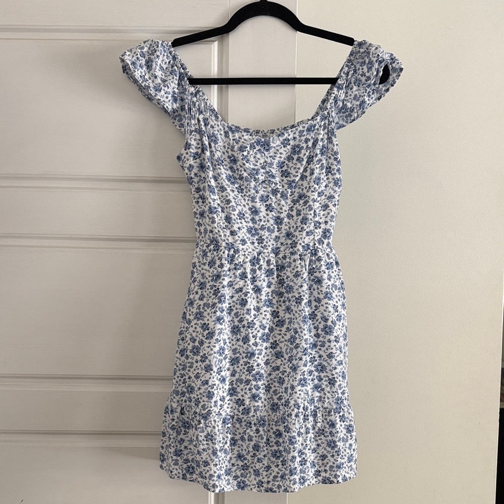 Hollister Floral Off-Shoulder Dress size XS